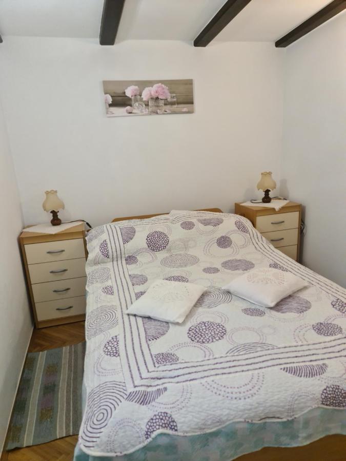Apartments Pinezic มาร์ตินชิซา ภายนอก รูปภาพ