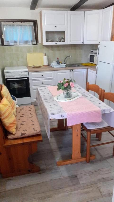 Apartments Pinezic มาร์ตินชิซา ภายนอก รูปภาพ
