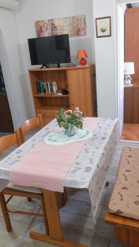 Apartments Pinezic มาร์ตินชิซา ภายนอก รูปภาพ